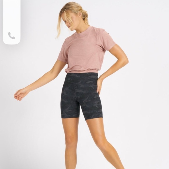 Vuori Clean high‎ rise clean Elevation Shorty Women's Biker Shorts black camo XS - Picture 4 of 10